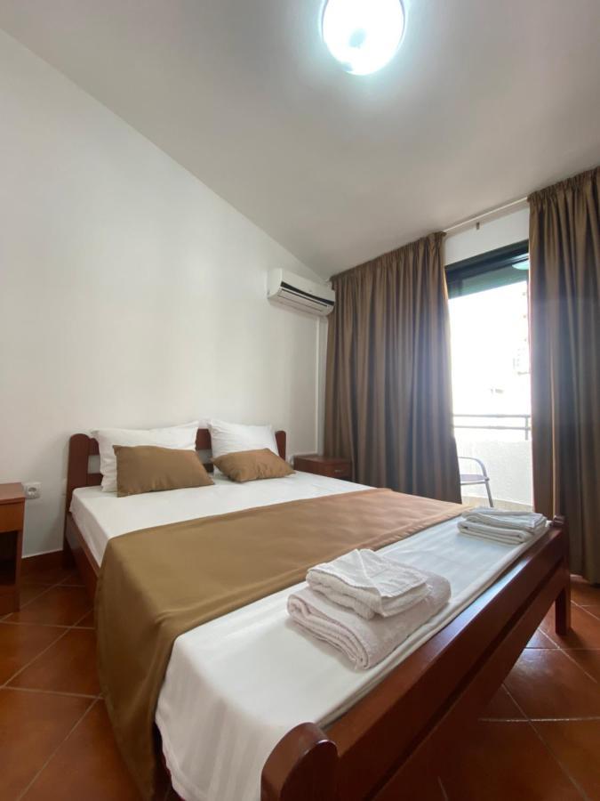 Delux Apartmani Dobra Voda Esterno foto